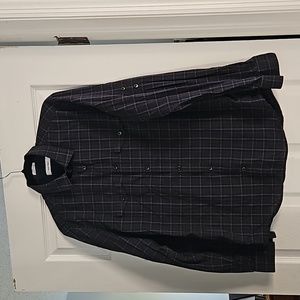 Calvin Klein men's long-sleeve shirt. Sizes medium
